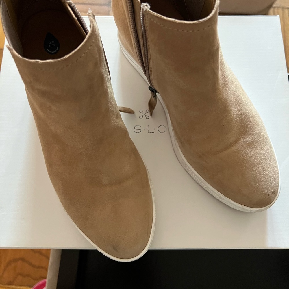 Caslon slip on sneakers